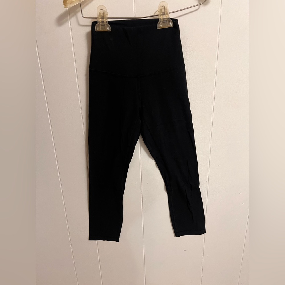 Lululemon 3/4 cropped leggings